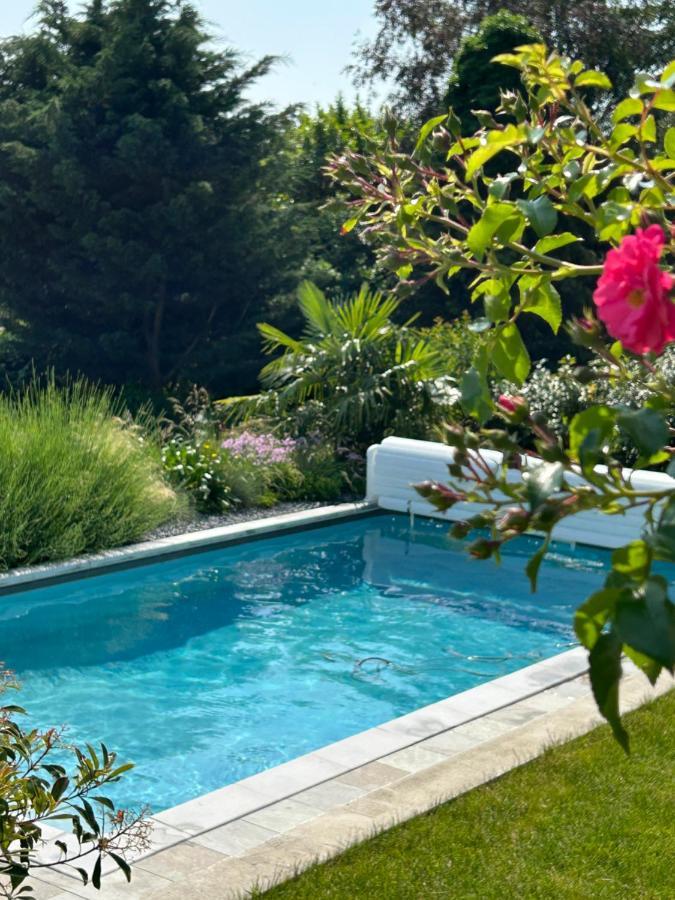 La Glycine B&B Sainte-Colombe  Luaran gambar